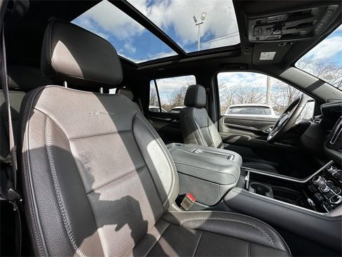 Used 2023 GMC Yukon Denali image 35