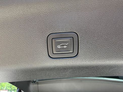 Used 2025 Chevrolet Tahoe RST w/ Comfort Package AWD/4WD image 34