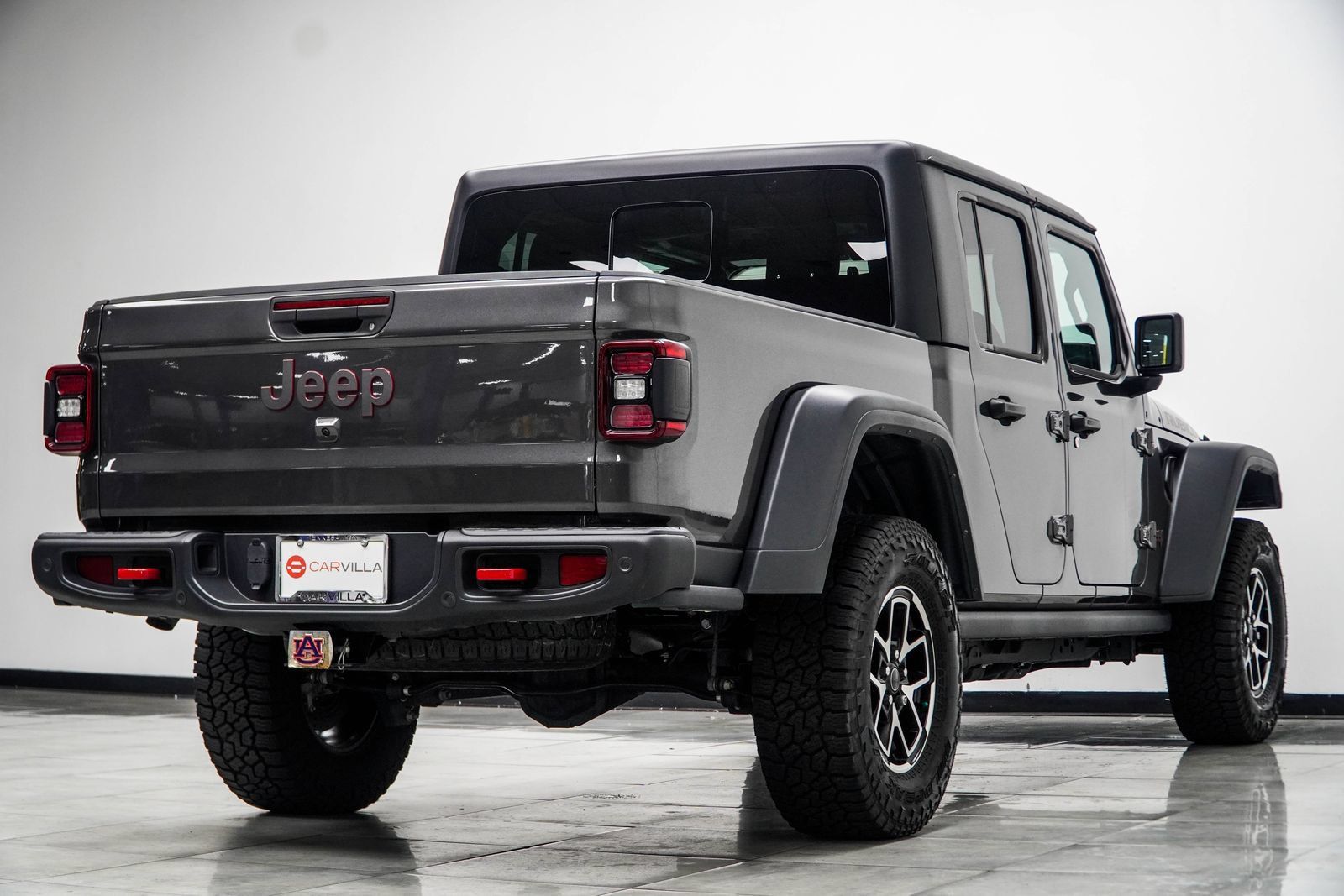 Used 2024 Jeep Gladiator Rubicon w/ Technology Group AWD/4WD image 20