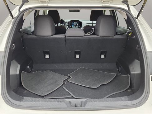 Used 2024 Subaru Crosstrek 2.0i Premium image 12