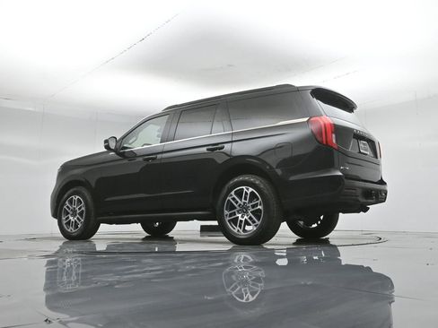 Certified 2025 Ford Expedition Active AWD/4WD image 56
