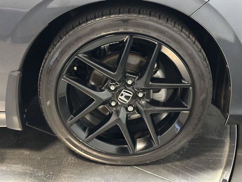 Certified 2025 Honda Civic Sport image 17