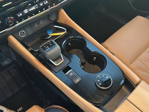 Used 2023 Nissan Rogue Platinum w/ Platinum Premium Package image 24