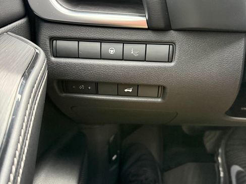 Used 2023 Nissan Rogue Platinum w/ Platinum Premium Package image 27