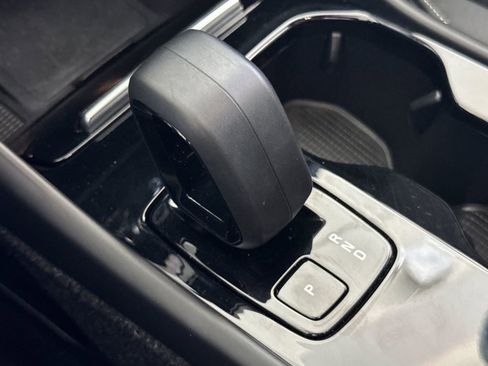 Certified 2023 Volvo C40 P8 Recharge Ultimate AWD/4WD image 21