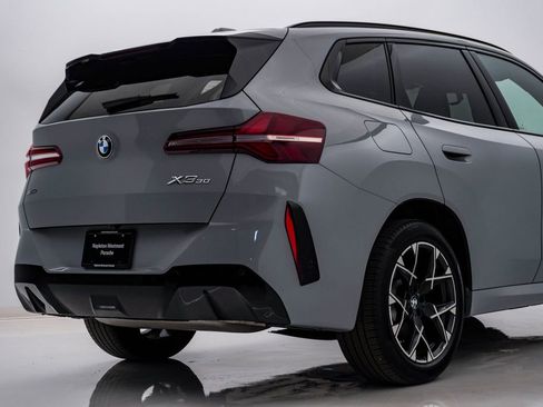 Used 2025 BMW X3 xDrive30i image 12