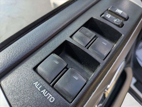 Used 2015 Toyota 4Runner SR5 RWD image 11