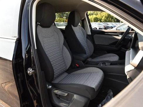New 2026 Volkswagen Tiguan S FWD image 19