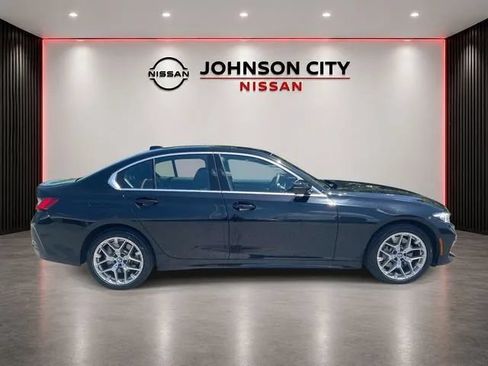 Used 2025 BMW 330i xDrive Sedan AWD/4WD image 3