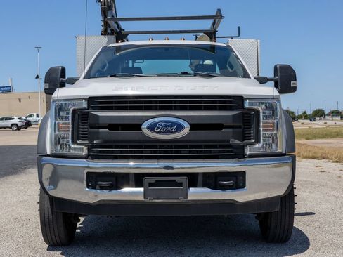 Used 2019 Ford F550 2WD Regular Cab Super Duty image 2