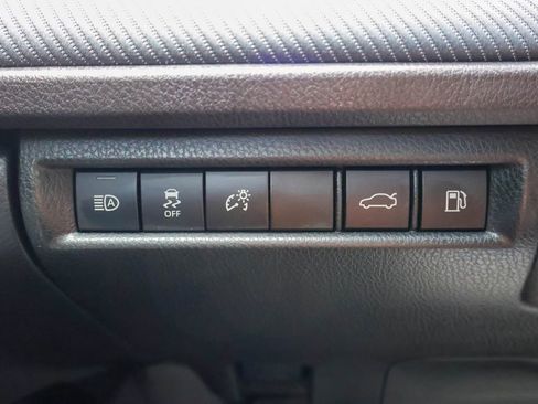 Used 2025 Toyota Camry SE FWD image 19