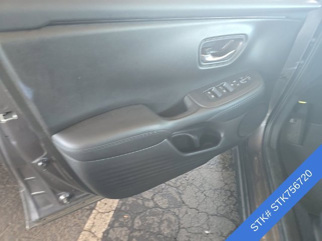 Used 2025 Honda HR-V LX image 4