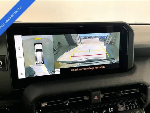 Used 2024 Toyota Land Cruiser image 31