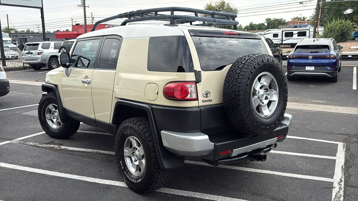 Used 2008 Toyota FJ Cruiser 4WD image 5