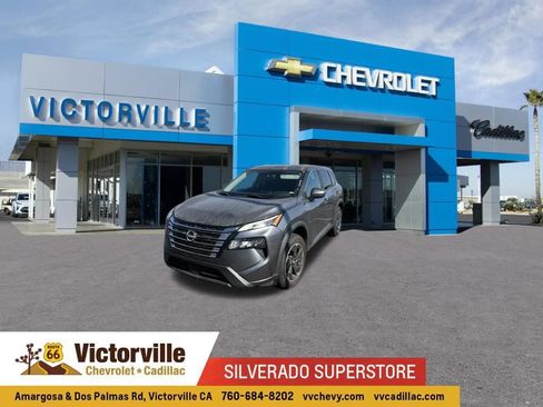 Used 2024 Nissan Rogue SV FWD image 1