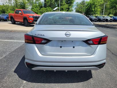 New 2025 Nissan Altima 2.5 SV