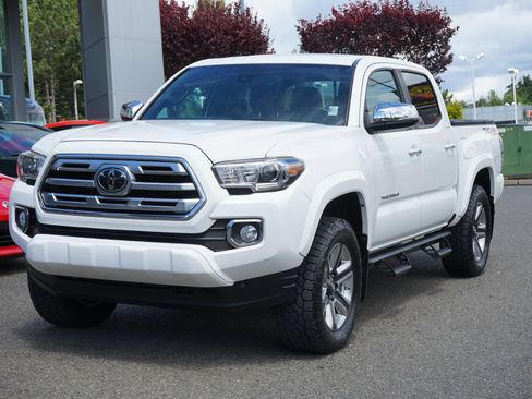 Used 2019 Toyota Tacoma Limited AWD/4WD image 1