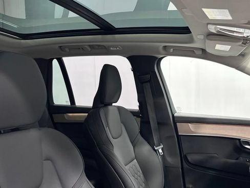 Certified 2026 Volvo XC90 B6 Plus AWD/4WD image 19
