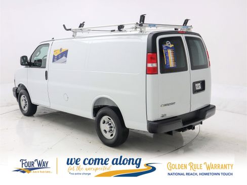 Used 2025 Chevrolet Express 2500 w/ Driver Convenience Package image 6
