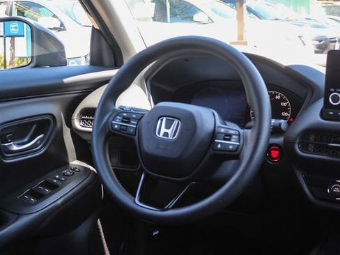 Used 2024 Honda HR-V LX image 21
