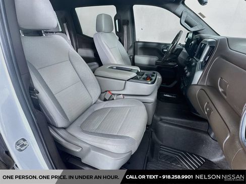 Used 2021 Chevrolet Silverado 1500 RST AWD/4WD image 26