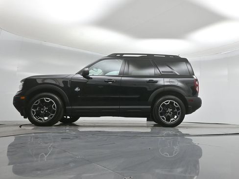 Certified 2025 Ford Bronco Sport Outer Banks w/ Outer Banks Tech Package+ AWD/4WD image 52