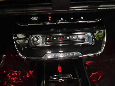 Used 2023 Lincoln Corsair Reserve w/ Rear Removable Package Tray image 38