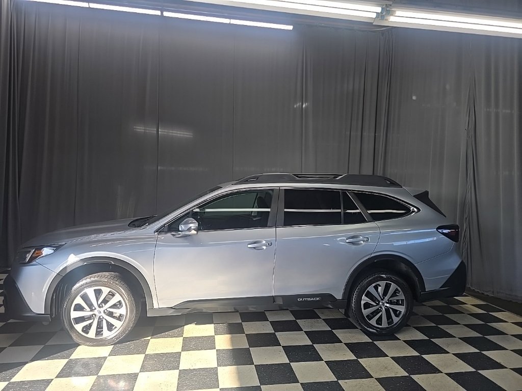 Used 2021 Subaru Outback Premium AWD/4WD image 21