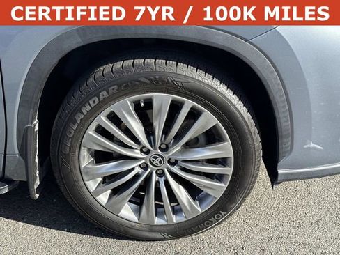 Used 2021 Toyota Highlander Platinum FWD image 7