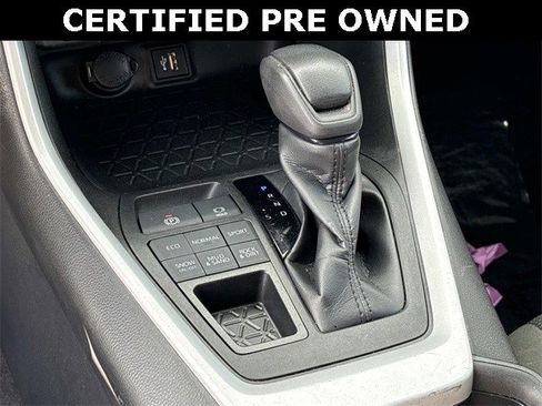 Used 2023 Toyota RAV4 LE image 22
