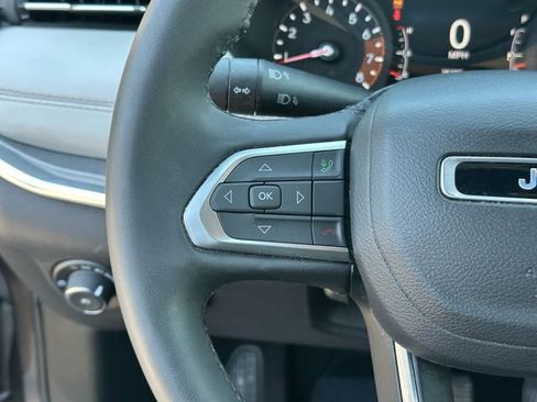 Used 2023 Jeep Compass Limited AWD/4WD image 13