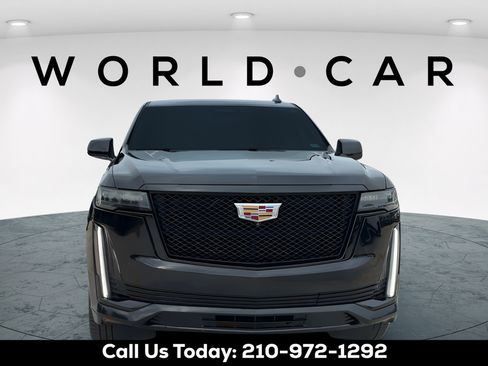 Used 2022 Cadillac Escalade Sport RWD image 17