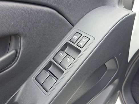 New 2026 Nissan Frontier S image 19