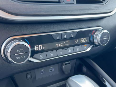 Used 2025 Nissan Altima 2.5 SL image 16