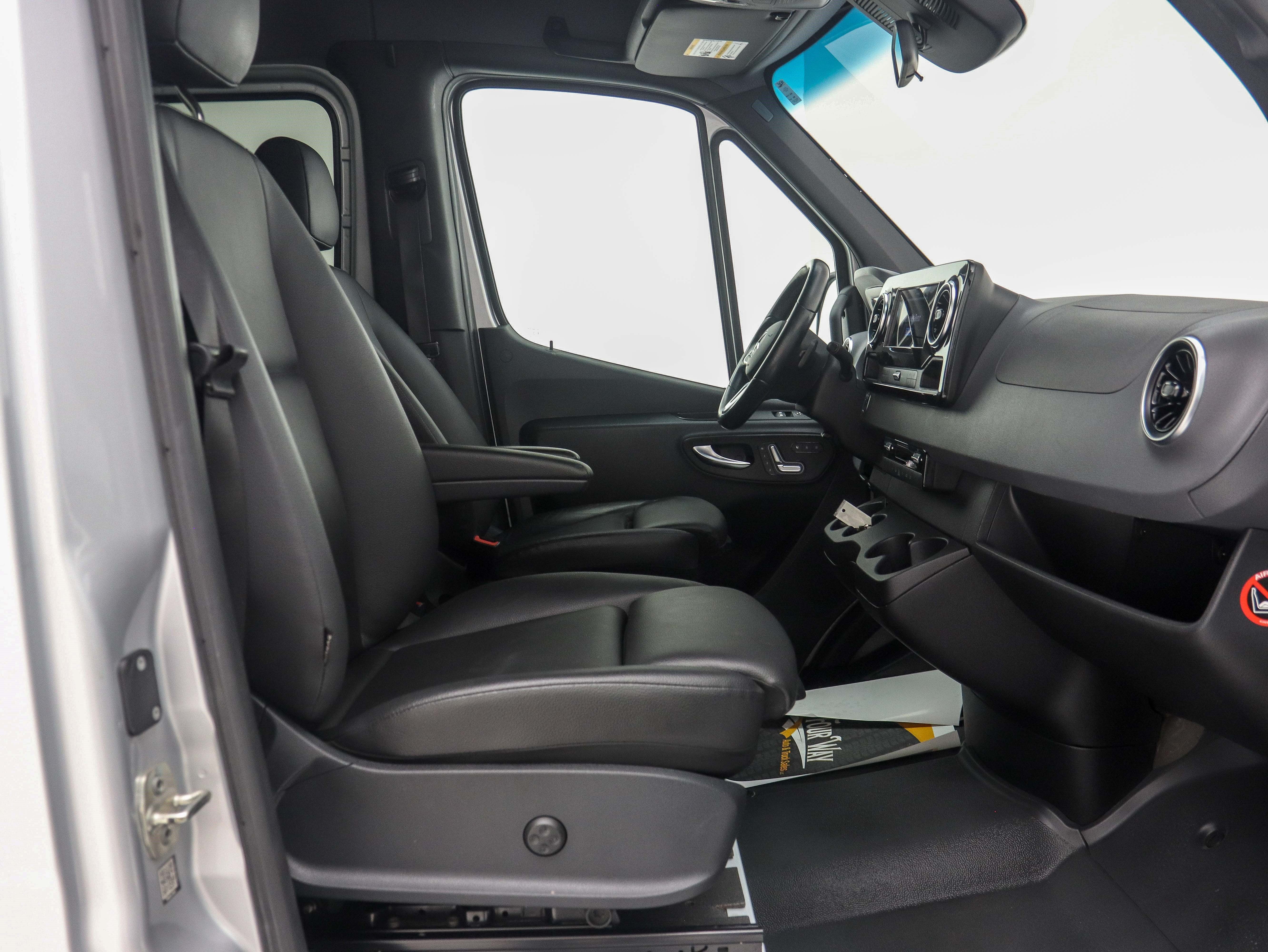 Used 2019 Mercedes-Benz Sprinter 4x4 144 image 20