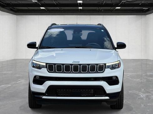 Used 2023 Jeep Compass Limited w/ Elite Group AWD/4WD image 2