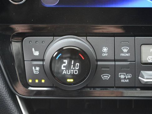 Used 2024 Toyota Grand Highlander AWD image 30
