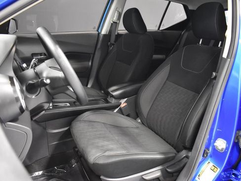 Certified 2024 Nissan Kicks SV FWD image 5