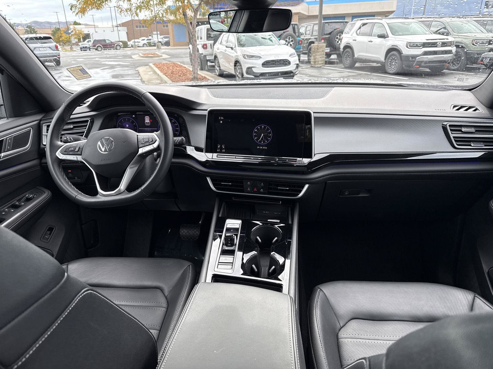 Used 2025 Volkswagen Atlas Cross Sport SEL AWD/4WD image 22