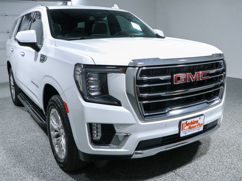 Used 2023 GMC Yukon SLT AWD/4WD image 5
