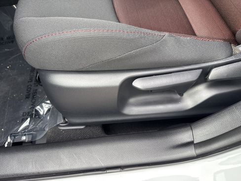 Used 2025 Toyota Corolla SE image 20