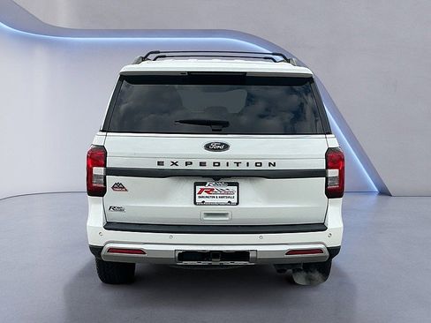 Used 2022 Ford Expedition Timberline image 3