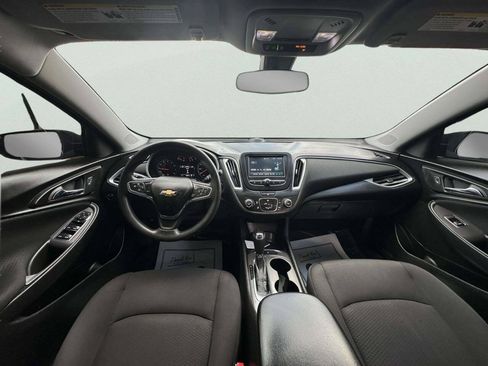 Used 2018 Chevrolet Malibu LS FWD image 18