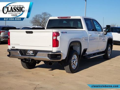 Used 2025 Chevrolet Silverado 2500 LT w/ Convenience Package image 24