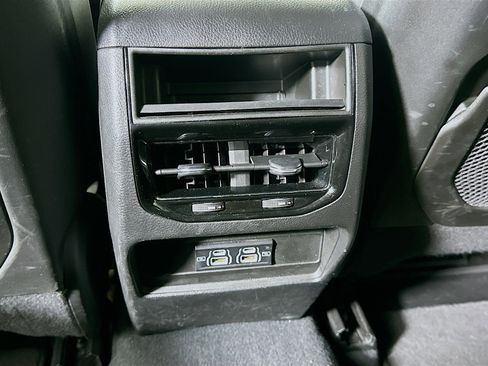 Used 2023 Jeep Grand Cherokee Laredo AWD/4WD image 25