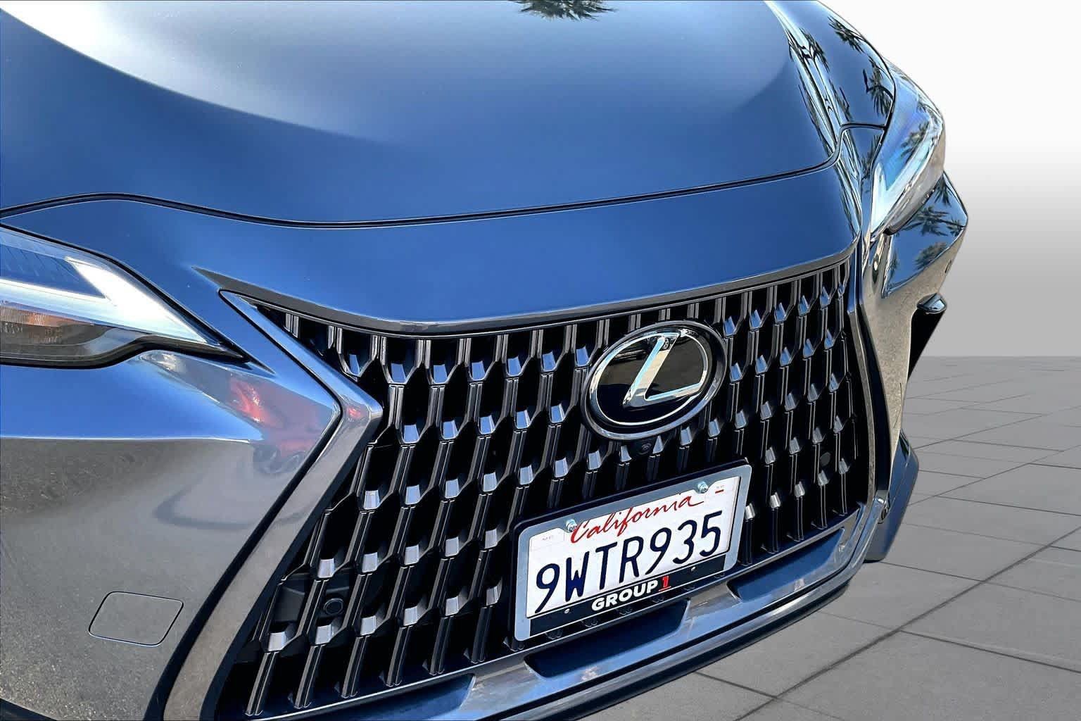 Certified 2026 Lexus NX 350 AWD w/ Accessory Package (2T) image 28