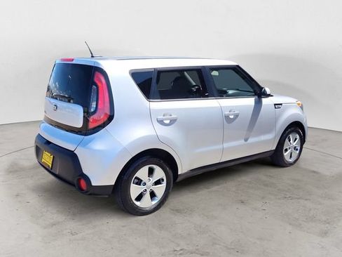 Used 2015 Kia Soul FWD image 5