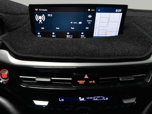Used 2023 Acura MDX w/ Technology Package FWD image 16