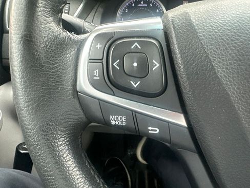 Used 2017 Toyota Camry XLE FWD image 20