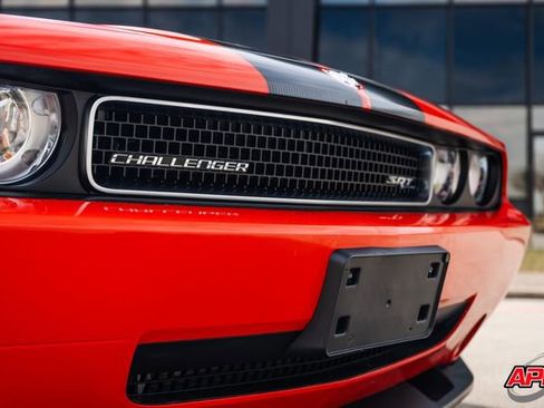 Used 2008 Dodge Challenger SRT8 image 24
